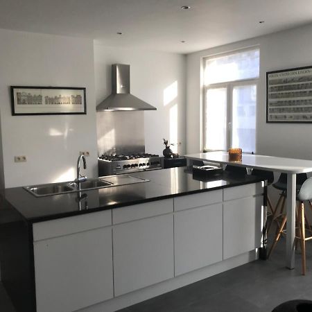 New Apartment In Brussels House Bagian luar foto